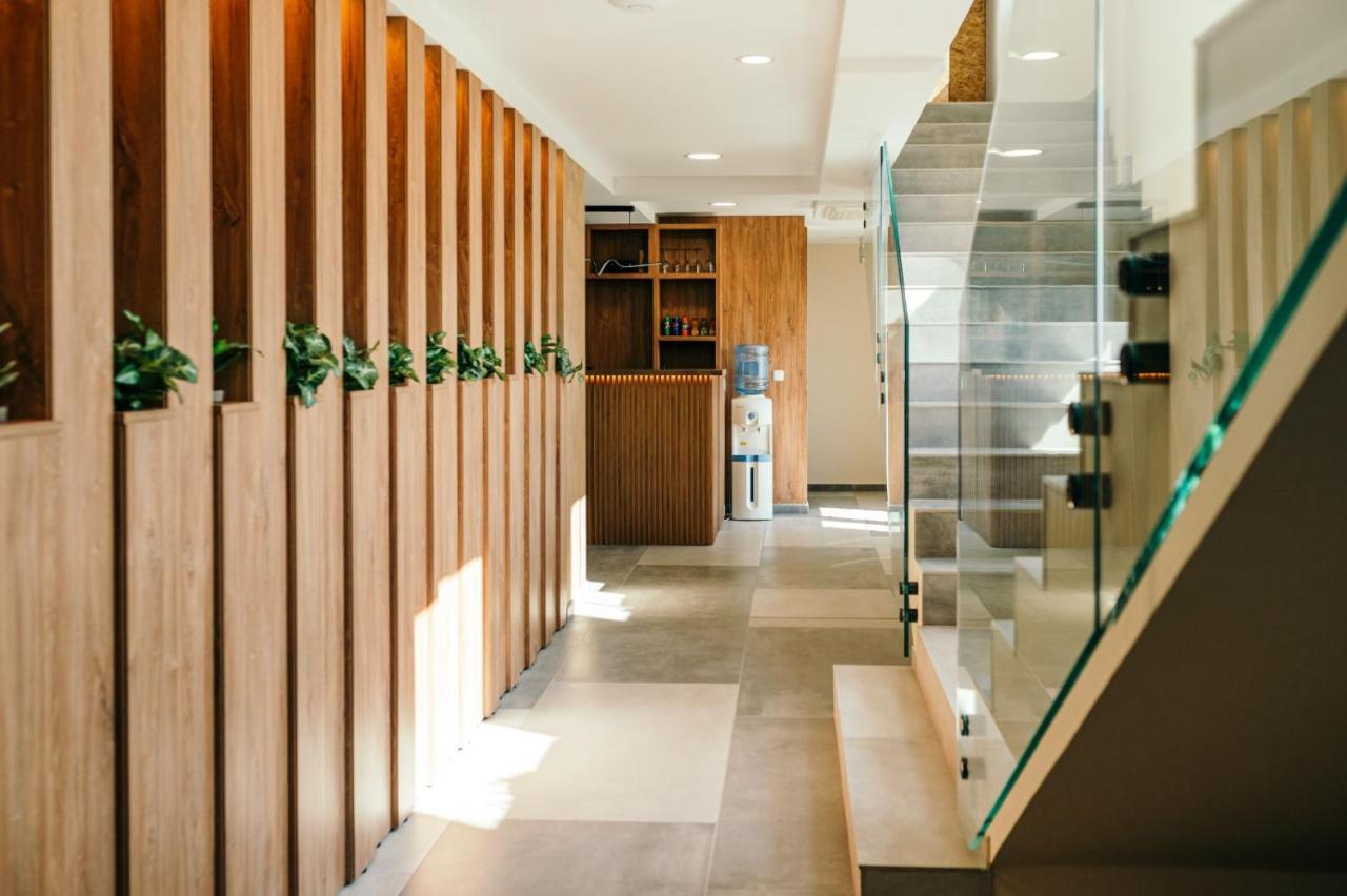 Hotel Rk Ghimbav ภายนอก รูปภาพ